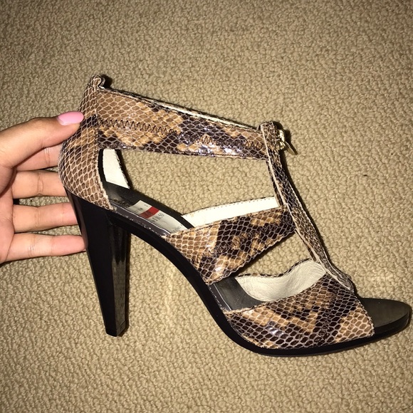 Michael Kors snakeskin heels - Picture 5 of 7